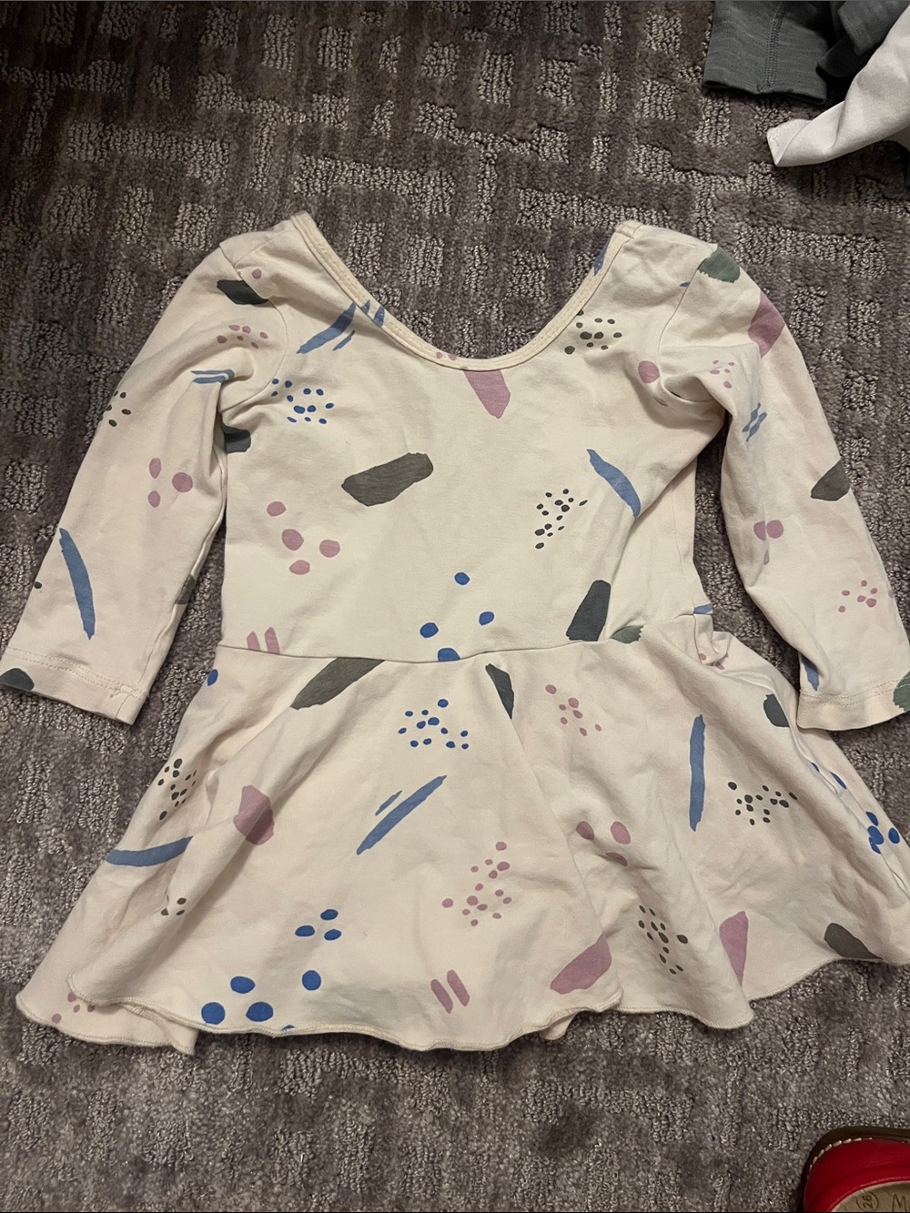 Alice + Ames Cream Long-Sleeve Dress Pastel Abstract Motif for Dance or ballet